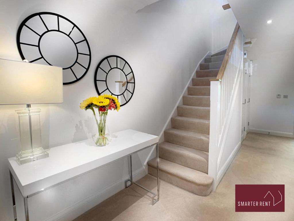 Maidenhead, Leander - 3 Bedroom - Parking & Garden Esterno foto