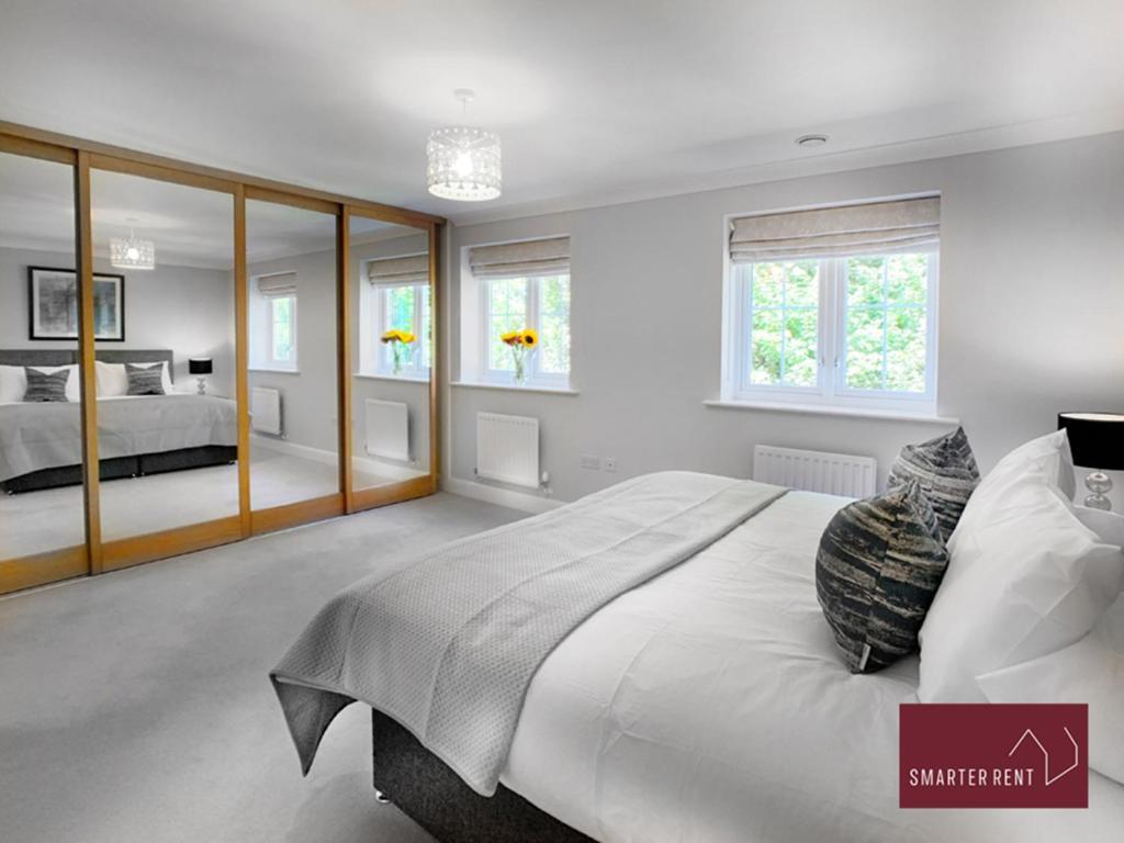 Maidenhead, Leander - 3 Bedroom - Parking & Garden Esterno foto